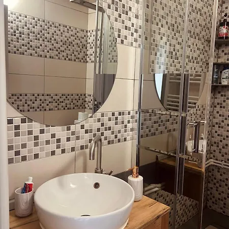 Casa Neverseen Apartmán *